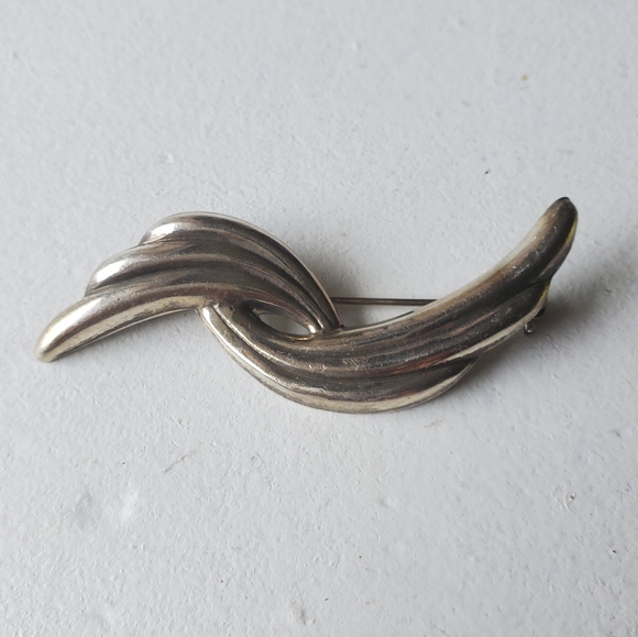 Super Nice STERLING SILVER BROOCH PIN Twisted Knot Flare SUPER SLEEK STYLE! - Picture 1 of 4